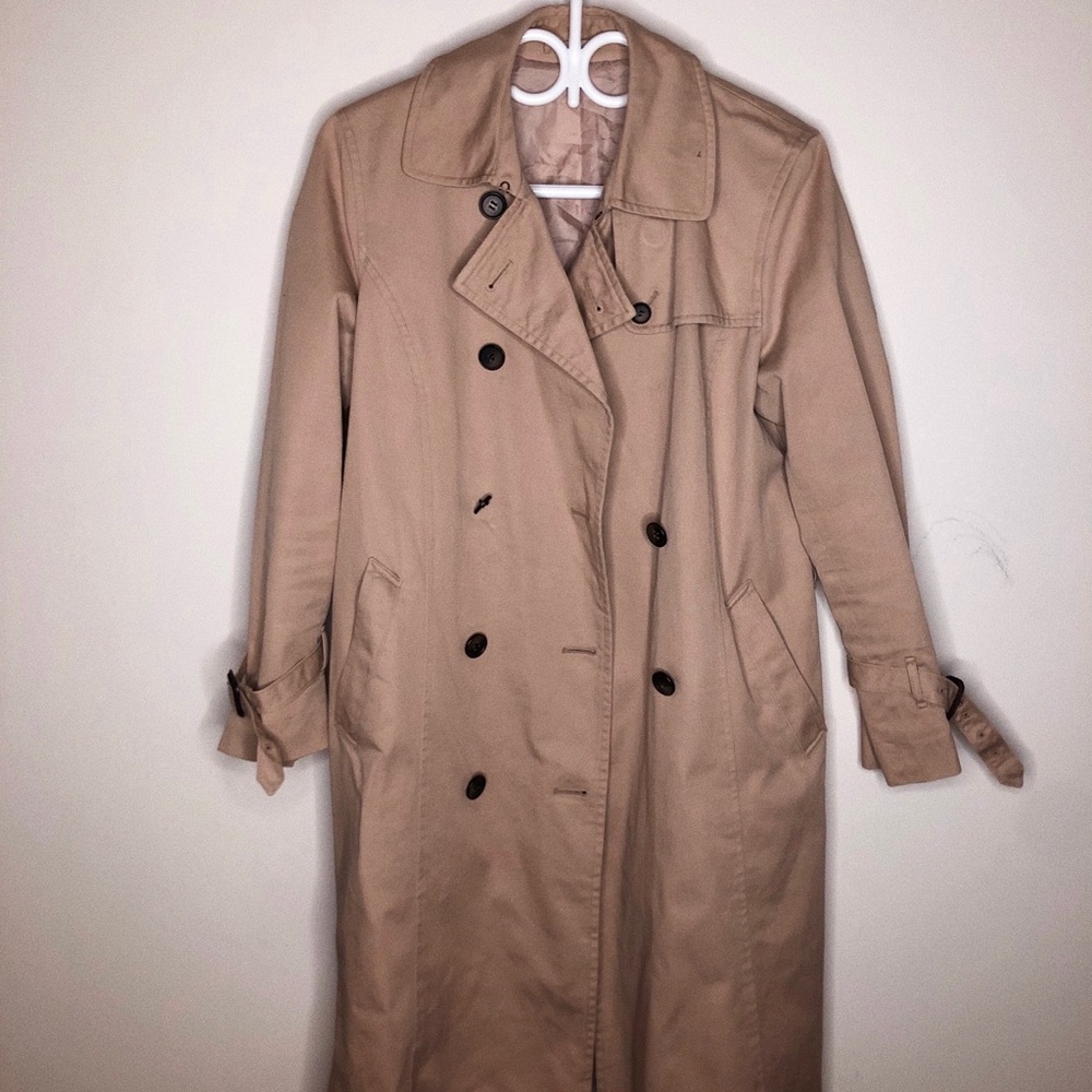 TRENCH COAT